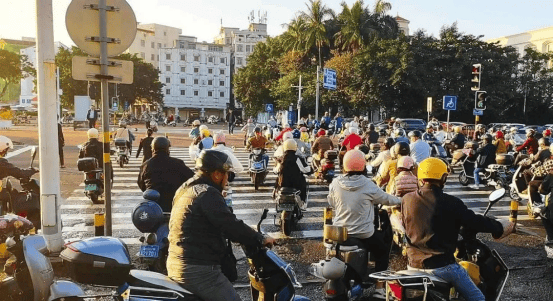 :分时租赁电动车引领绿色出行革命pg电子中国网站短途出行新风尚(图2) :分时租赁电动车引领绿色出行革命pg电子中国网站短途出行新风尚(图2)